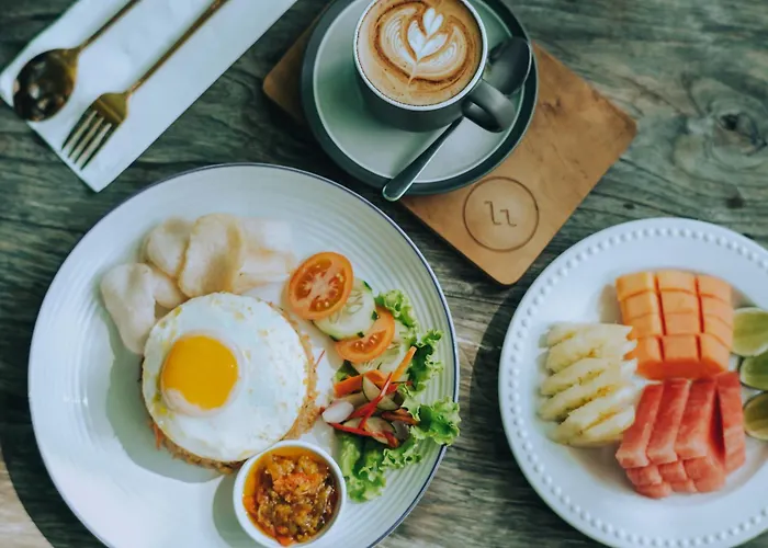 Hotel Lovinalife & Cafe 3*