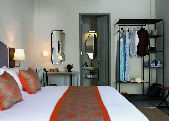 Lovinalife & Cafe Hotel Lovina (Bali)