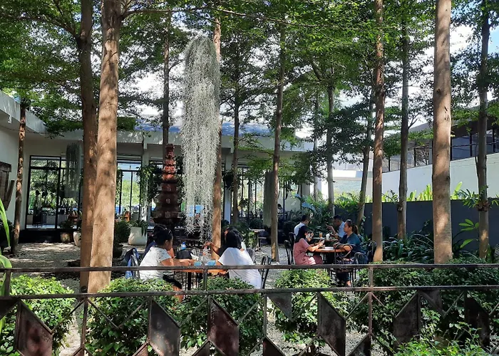 Hotel Lovinalife & Cafe Lovina (Bali)