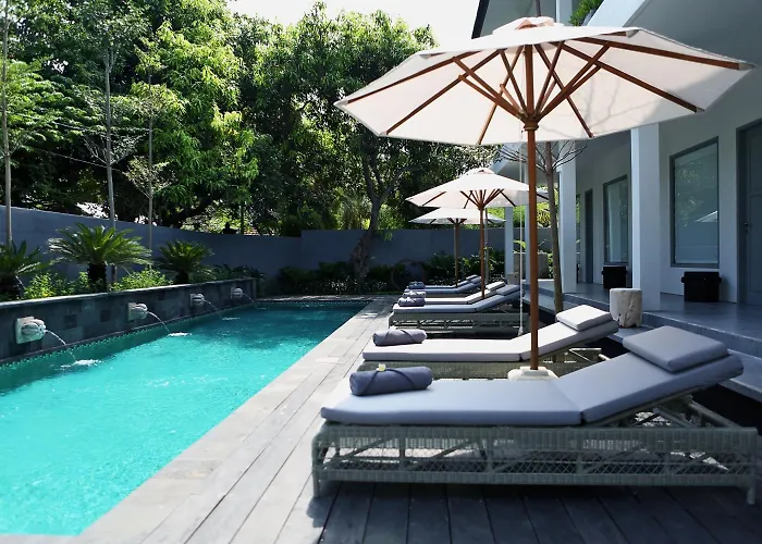 Hotel Lovinalife & Cafe 3*