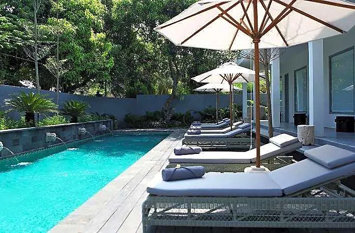 Lovinalife & Cafe Lovina (Bali)